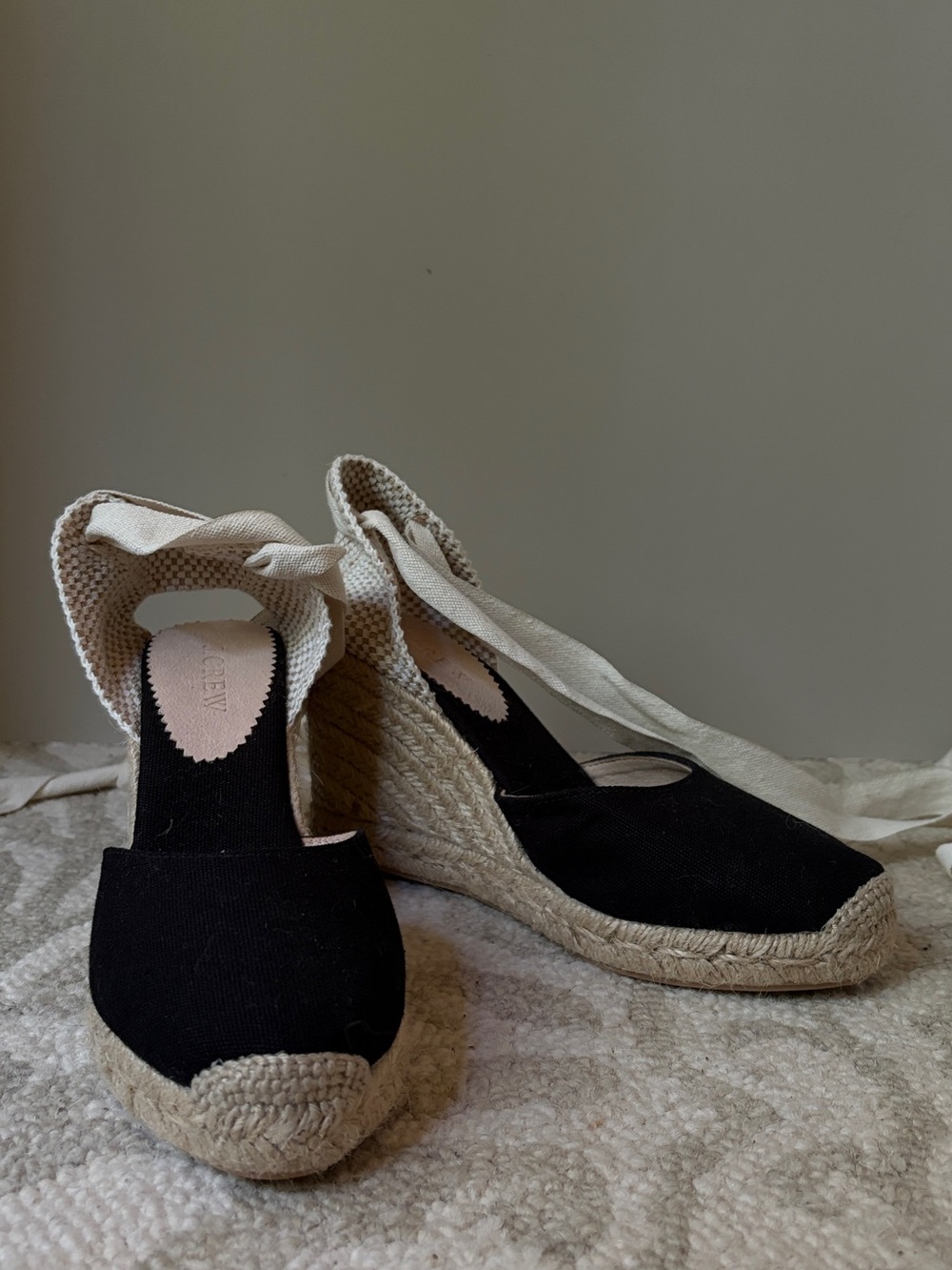 J CREW Women’s Black Espadrille Wedge Sandals with Cream Ankle Ties 7.5 Brand Ne